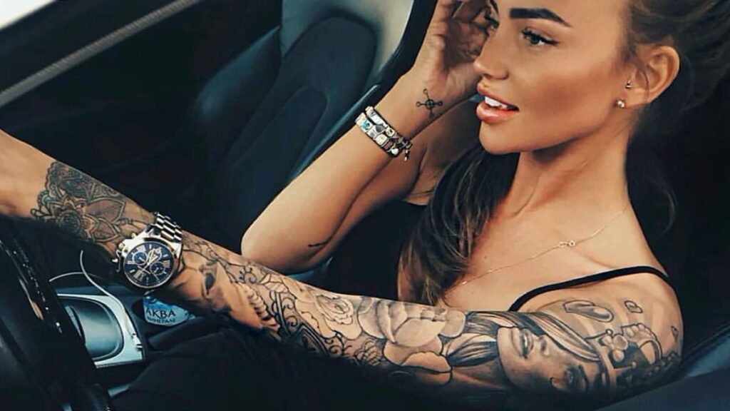 Tattoos for Women - Choosing the Right Tattoo Design and Size